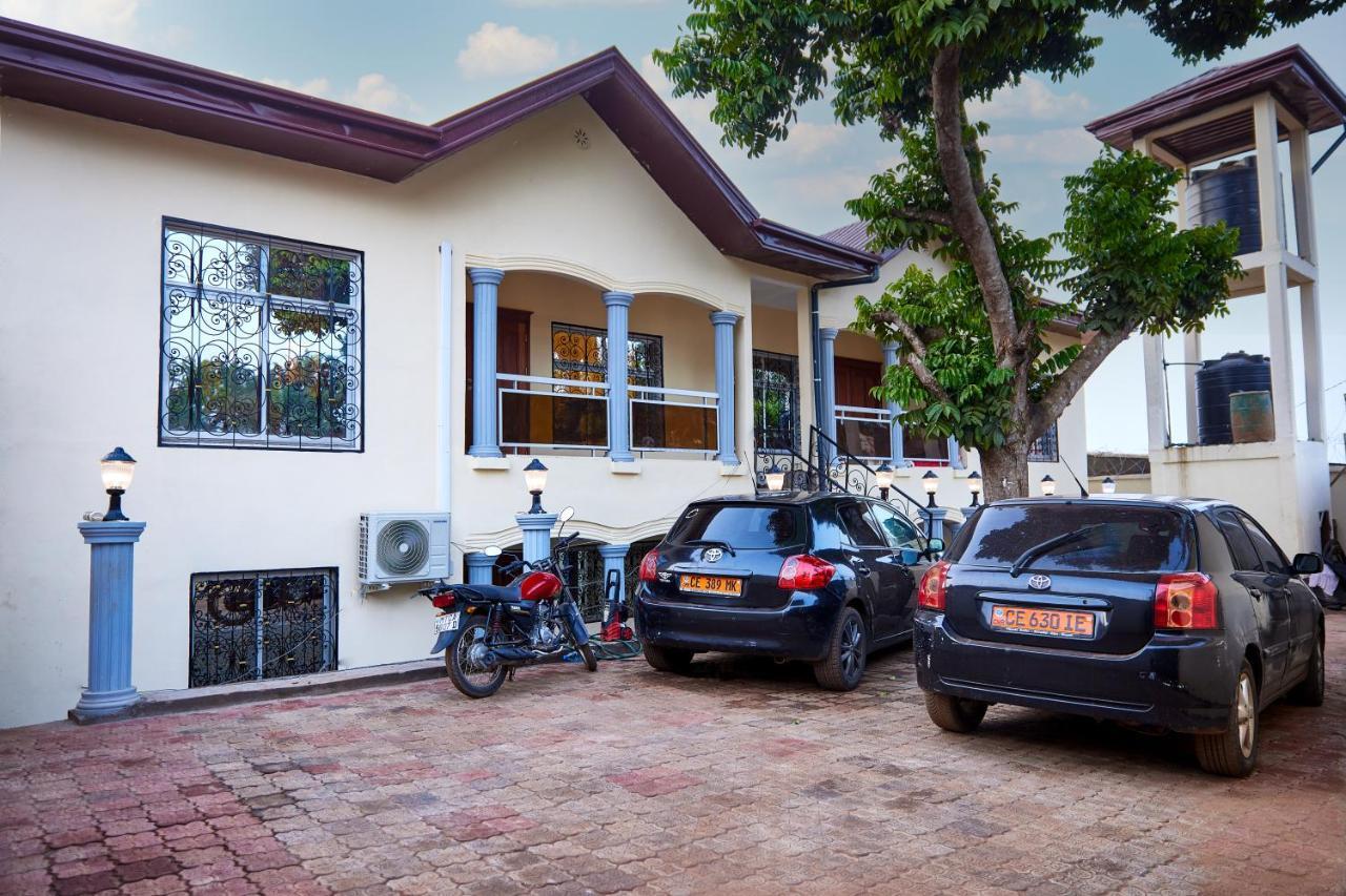 Residence Noumsi Yaounde Luaran gambar