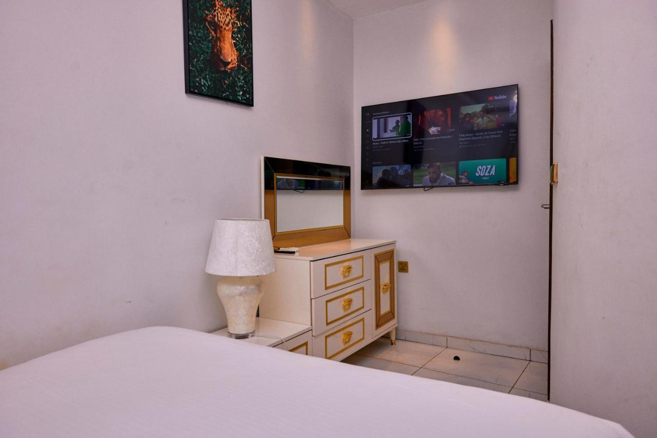Residence Noumsi Yaounde Luaran gambar