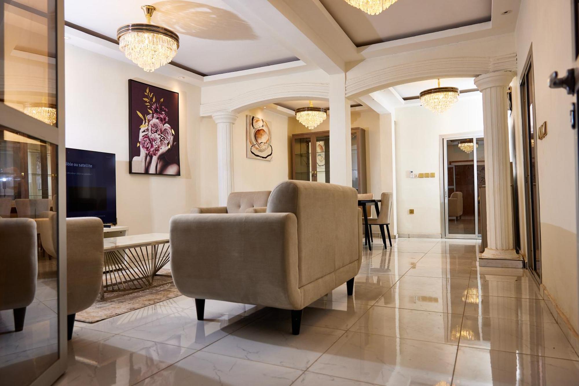 Residence Noumsi Yaounde Luaran gambar