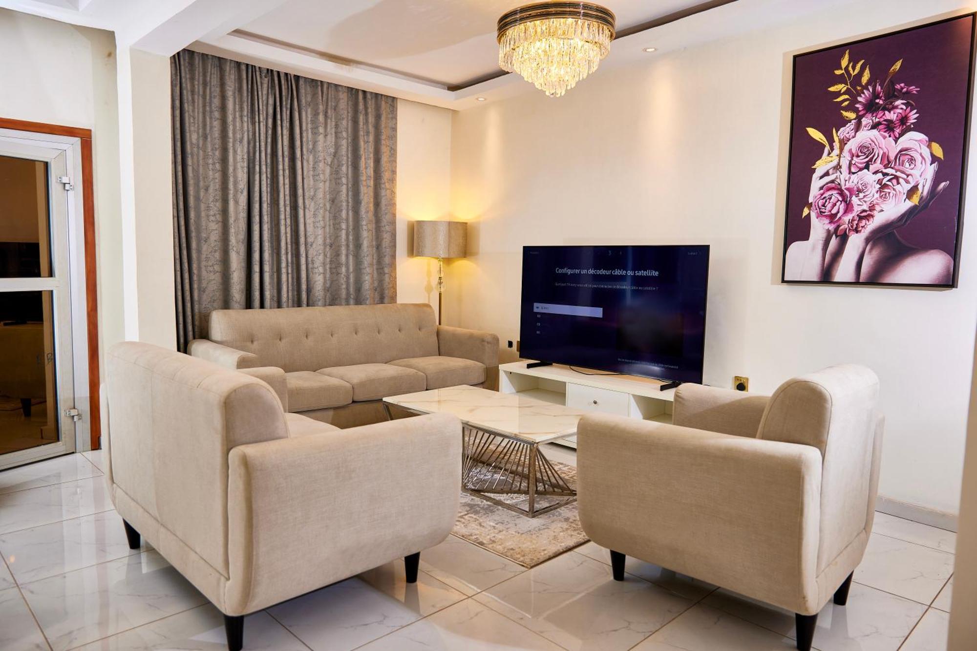 Residence Noumsi Yaounde Luaran gambar